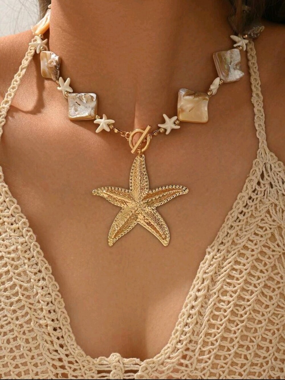 BRAND NEW ** Gold Starfish Pendant Necklace - Beach-Inspired